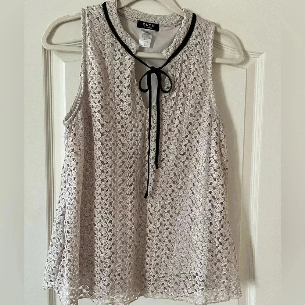 Onyx Apparel Polyester Stand Out Sleeveless Top Women's sz Medium - Picture 1 of 15
